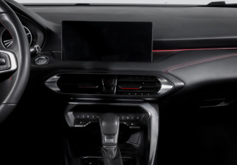 Подержанный автомобиль Kaiyi E5 2023 года (13 фото)