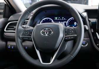 Новый Toyota Camry Sedan 2025 (13 фото)