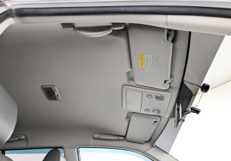 Подержанный автомобиль Suzuki Grand Vitara 2012 года (21 фото)