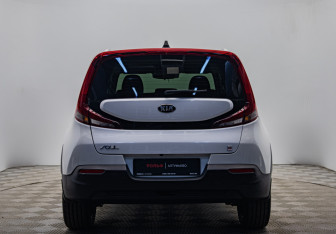 Подержанный автомобиль Kia Soul 2020 года (4 фото)