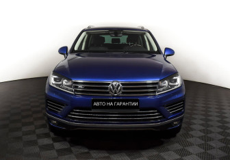 Подержанный автомобиль Volkswagen Touareg 2016 года (2 фото)