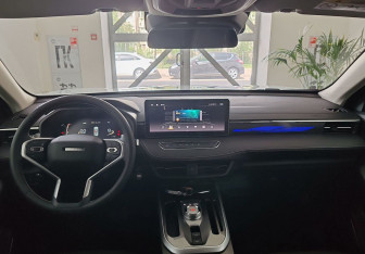 Новый Haval Jolion 2025 (10 фото)