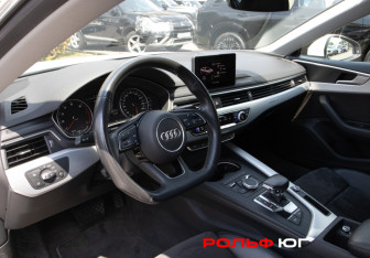 Подержанный автомобиль Audi A5 Liftback 2018 года (11 фото)