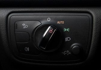 Подержанный автомобиль Audi A6 Sedan 2015 года (15 фото)