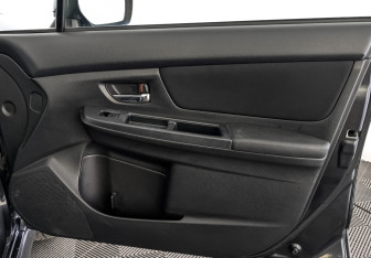 Подержанный автомобиль Subaru XV 2012 года (24 фото)