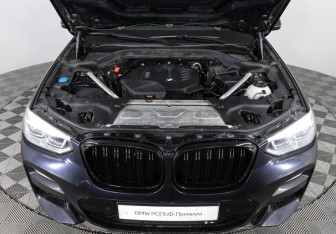 Подержанный автомобиль BMW X4 2019 года (10 фото)