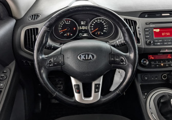 Подержанный автомобиль Kia Sportage 2014 года (22 фото)