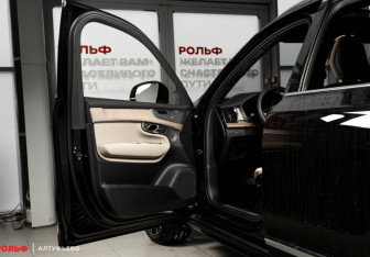 Новый Volvo XC90 2025 (21 фото)