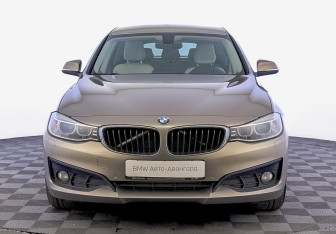 Подержанный автомобиль BMW M3 Sedan 2015 года (2 фото)