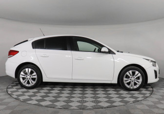 Подержанный автомобиль Chevrolet Cruze Hatchback 2013 года (4 фото)