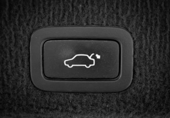 Подержанный автомобиль Volvo XC70 2008 года (32 фото)