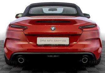 Подержанный автомобиль BMW Z4 Roadster 2019 года (6 фото)