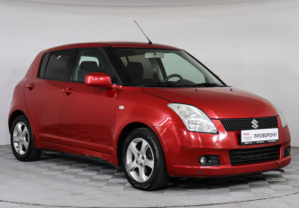 Подержанный автомобиль Suzuki Swift Hatchback 2006 года (3 фото)