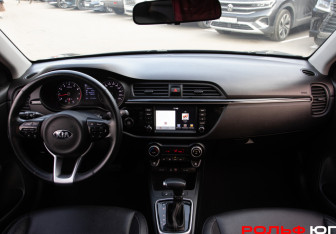 Подержанный автомобиль Kia Rio Hatchback 2020 года (11 фото)