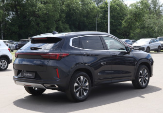 Подержанный автомобиль Exeed LX 2023 года (5 фото)