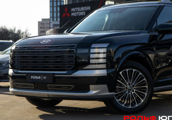 Подержанный автомобиль Hyundai Palisade 2025 года (20 фото)