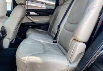 Подержанный автомобиль Mazda CX-9 2018 года (10 фото)