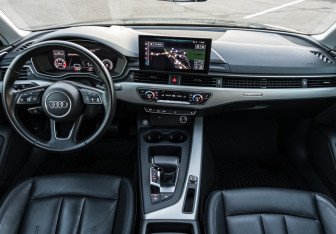 Подержанный автомобиль Audi A4 Wagon 2019 года (14 фото)