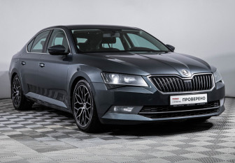 Подержанный автомобиль Skoda Superb Liftback 2015 года (3 фото)
