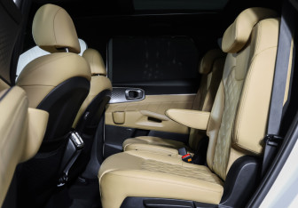 Подержанный автомобиль Kia Sorento 2021 года (12 фото)