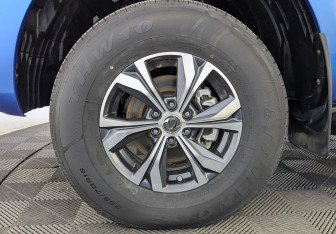 Новый DongFeng DF6 2024 (7 фото)