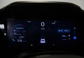 Подержанный автомобиль Geely Monjaro 2024 года (11 фото)