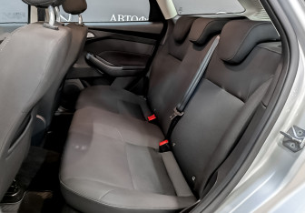 Подержанный автомобиль Ford Focus Wagon 2019 года (12 фото)