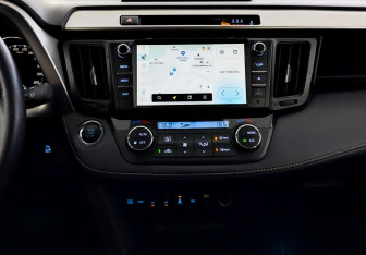 Подержанный автомобиль Toyota RAV4 2019 года (15 фото)