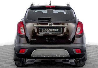 Подержанный автомобиль Opel Mokka 2014 года (6 фото)