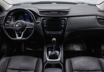 Подержанный автомобиль Nissan Qashqai 2021 года (13 фото)