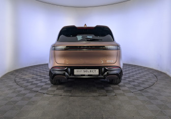 Подержанный автомобиль Voyah Free 2025 года (6 фото)