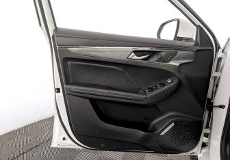 Подержанный автомобиль Haval Jolion 2022 года (19 фото)