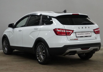 Подержанный автомобиль LADA (ВАЗ) Vesta Wagon 2021 года (7 фото)