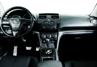 Подержанный автомобиль Mazda 6 Sedan 2012 года (7 фото)