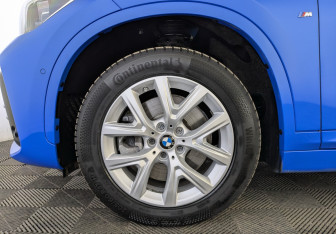 Подержанный автомобиль BMW X1 2021 года (18 фото)