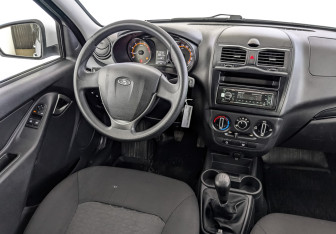 Подержанный автомобиль LADA (ВАЗ) Granta Sedan 2023 года (21 фото)