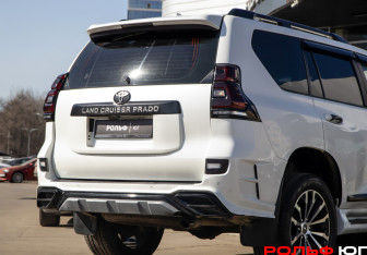 Подержанный автомобиль Toyota Land Cruiser Prado 2019 года (21 фото)