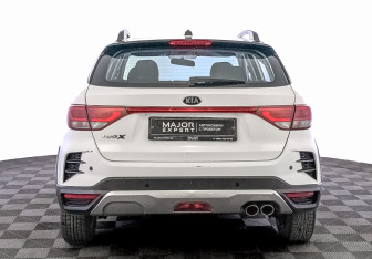 Подержанный автомобиль Kia Rio Hatchback 2021 года (6 фото)