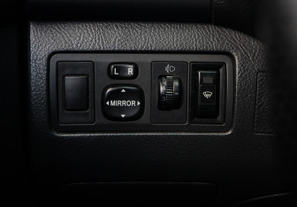 Подержанный автомобиль Toyota Avensis Sedan 2007 года (14 фото)