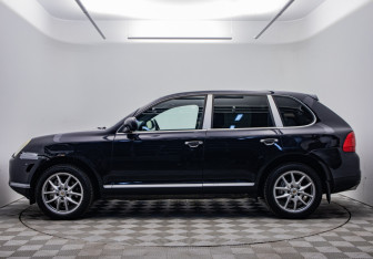 Подержанный автомобиль Porsche Cayenne 2006 года (2 фото)