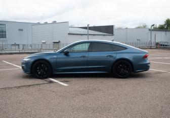 Подержанный автомобиль Audi A7 2018 года (8 фото)