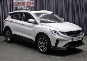 Подержанный автомобиль Geely Coolray 2023 года (3 фото)