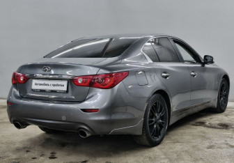 Подержанный автомобиль Infiniti Q50 2014 года (5 фото)