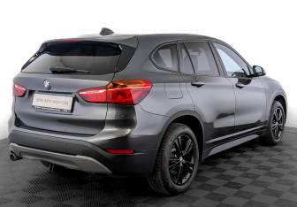Подержанный автомобиль BMW X1 2019 года (5 фото)