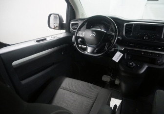 Подержанный автомобиль Citroen SpaceTourer 2021 года (14 фото)