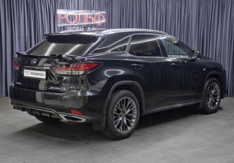 Подержанный автомобиль Lexus RX 2020 года (5 фото)