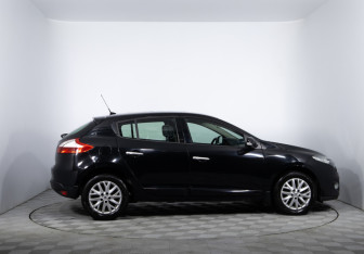 Подержанный автомобиль Renault Megane Hatchback 2013 года (4 фото)