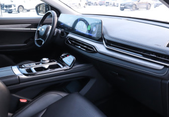 Подержанный автомобиль JAC JS6 2022 года (9 фото)