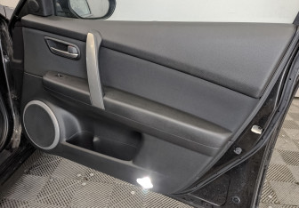 Подержанный автомобиль Mazda 6 Wagon 2008 года (23 фото)