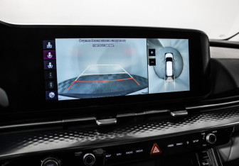 Подержанный автомобиль Kia Carnival 2021 года (16 фото)